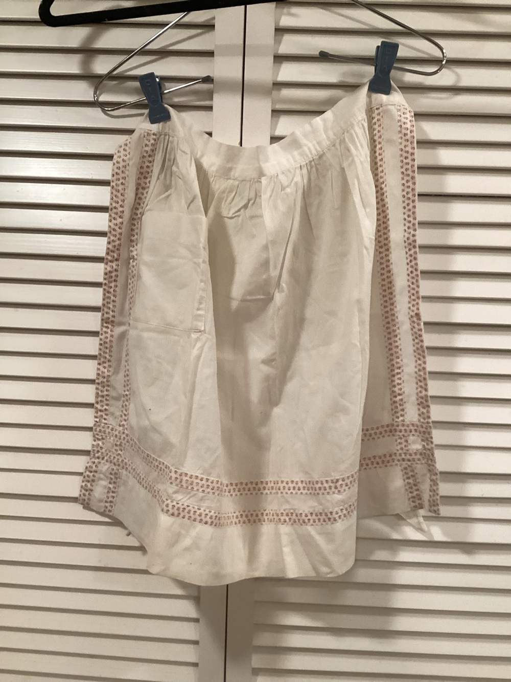 VTG handmade 1950s Apron, single pocket. 19.5” in length..
